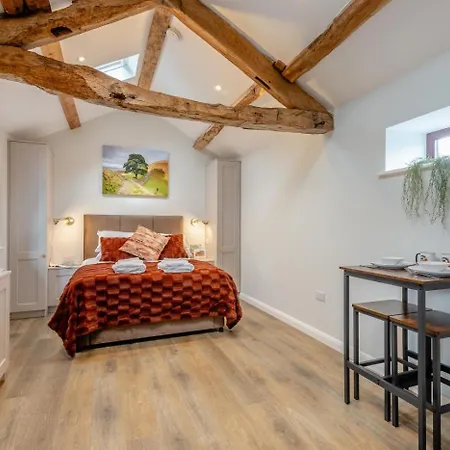 1 Bed In Oc-r32933 *