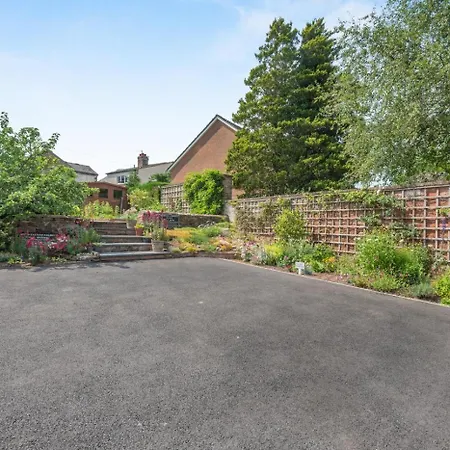 1 Bed In Oc-r32933 Holiday home *